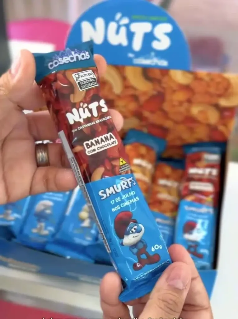 Embalagem de castanhas brasileiras com banana com chocolate