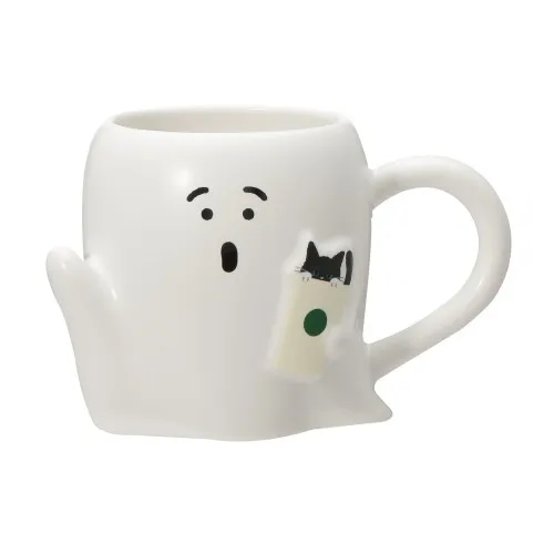 Caneca branca de cerâmica em formato de fantasma do Starbucks para o Halloween.